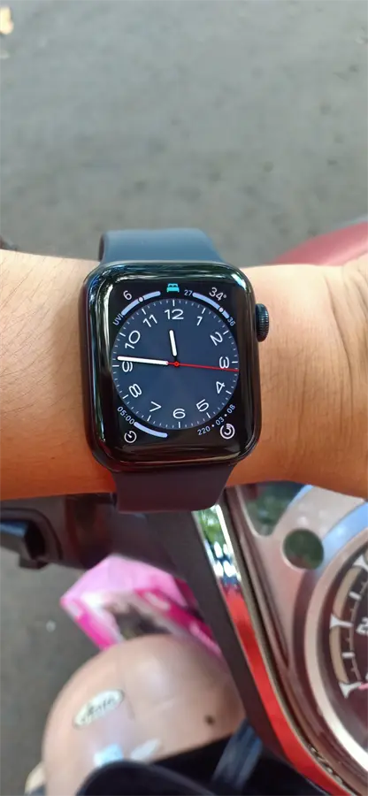 Khách hàng review Đồng hồ thông minh Apple Watch SE 2022 GPS 40mm viền nhôm dây thể thao 7