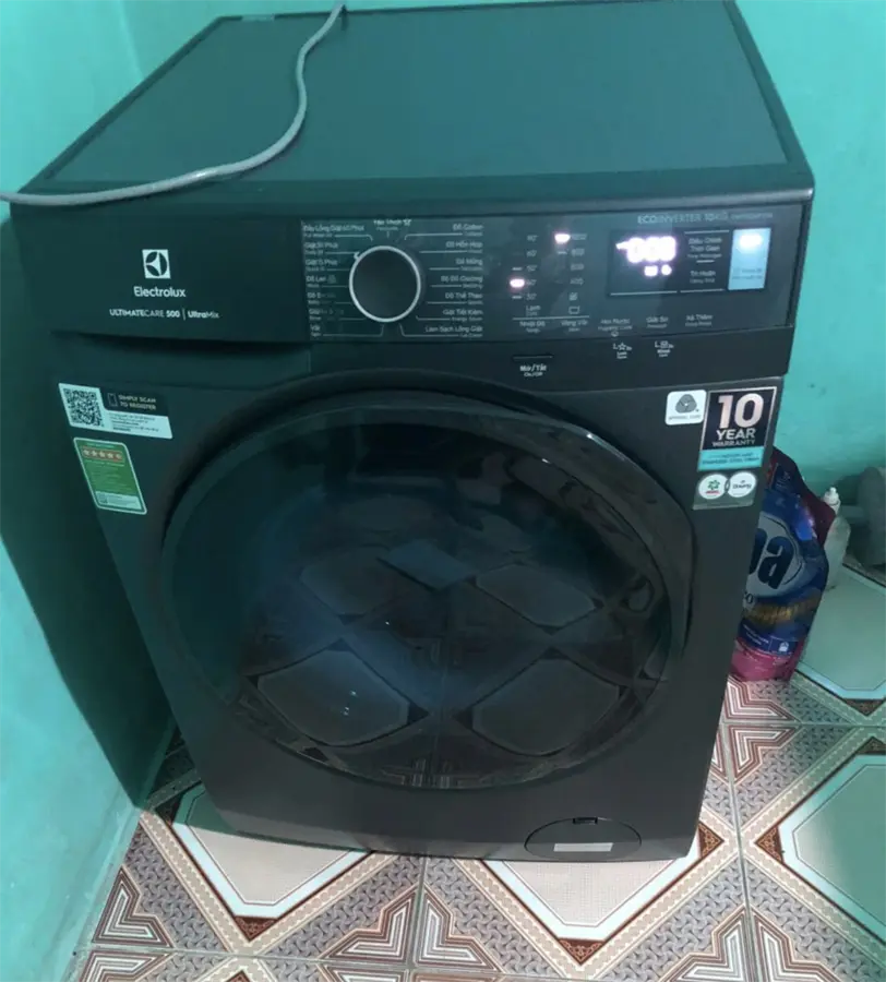 Khách hàng review Máy giặt Electrolux UltimateCare 500 Inverter 10 kg EWF1024P5SB 7