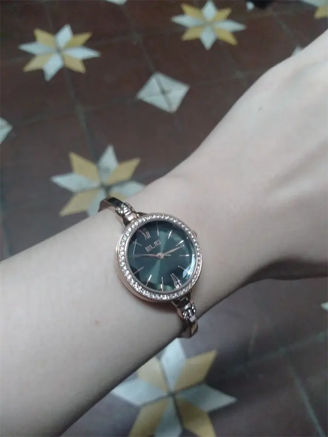 Khách hàng review Đồng hồ ELIO Nàng Thơ 26 mm Nữ ES040-01 5