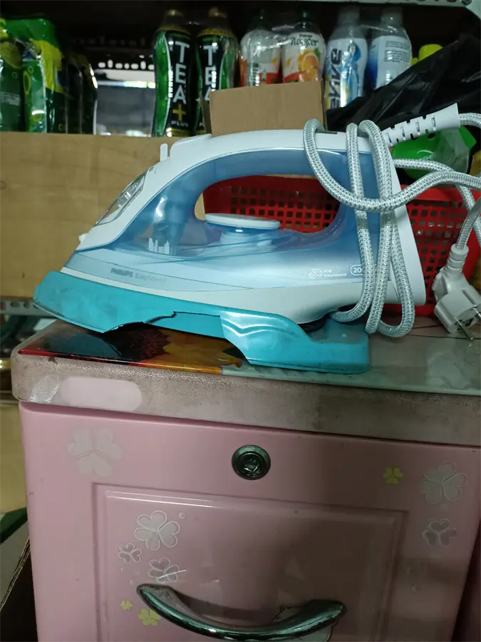 Khách hàng review Bàn ủi hơi nước Philips GC1740 2000W 1