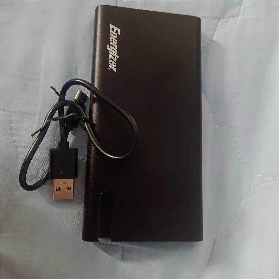 Khách hàng review Pin sạc dự phòng Polymer 10.000 mAh Type C PD QC3.0 18W Energizer UE10047PQ 1