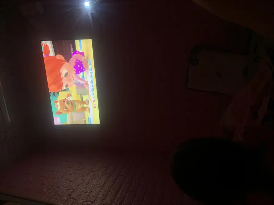 Khách hàng review Smart Tivi Samsung 4K Crystal UHD 43 inch UA43AU8100 4