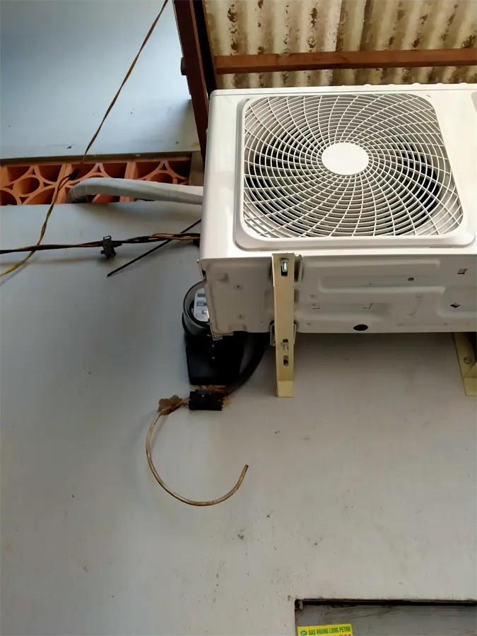 Khách hàng review Máy lạnh Aqua Inverter 1 HP AQA-RV9QA 29