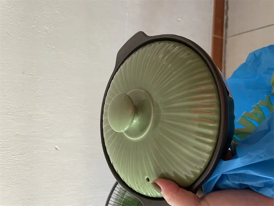 Khách hàng review Nồi đất hoa sen nắp sứ 20 cm Dong hwa 403 5