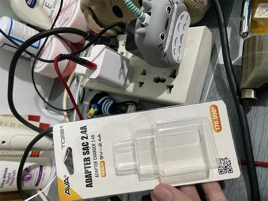 Khách hàng review Sạc USB 12W AVA  TCES1 4