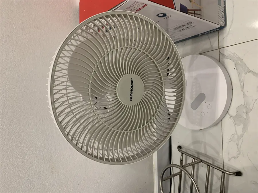 Khách hàng review Quạt sạc điện Sunhouse 3 cánh SHD7115 15W 3