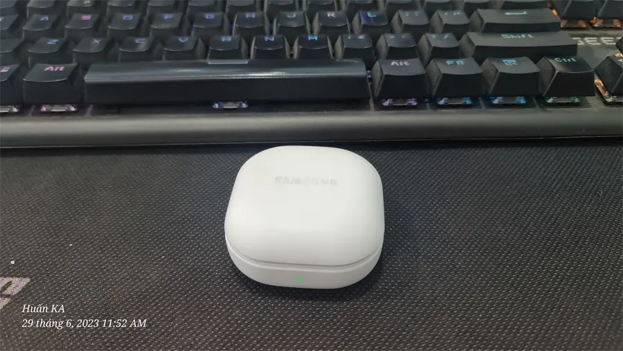 Khách hàng review Tai nghe Bluetooth True Wireless Samsung Galaxy Buds 2 Pro R510N Trắng 6