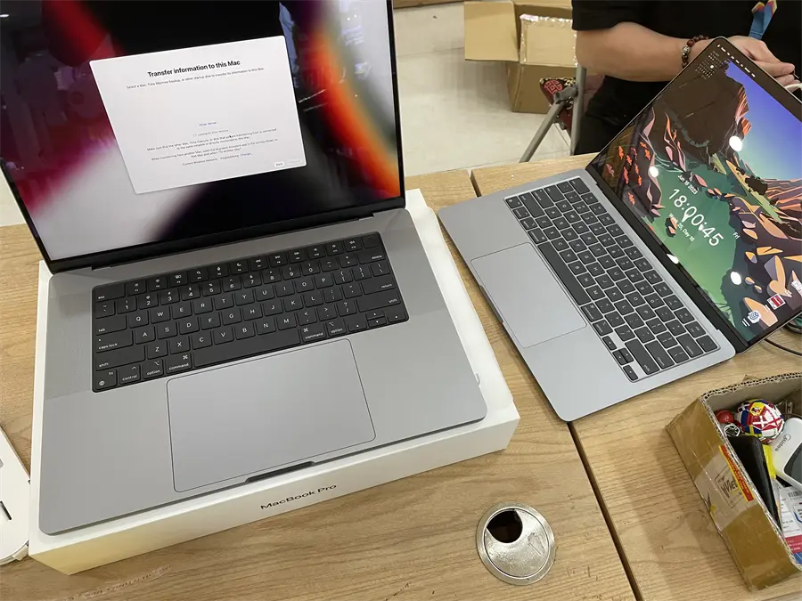 Khách hàng review Laptop Apple MacBook Pro 16 inch M1 Pro 2021 10 core-CPU/16GB/512GB/16 core-GPU (MK183SA/A) 1