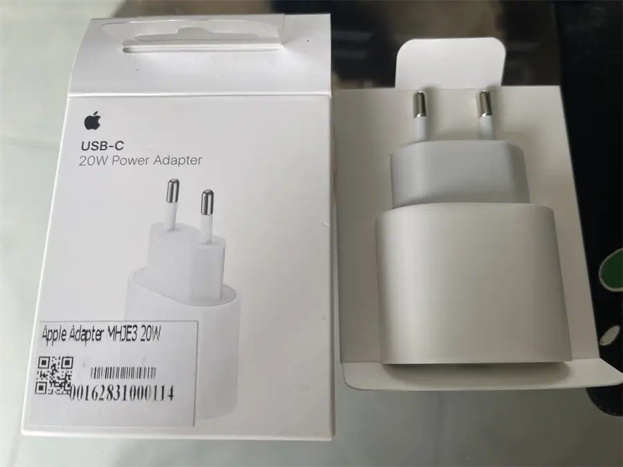 Khách hàng review Sạc nhanh Type-C PD 20W Apple 26