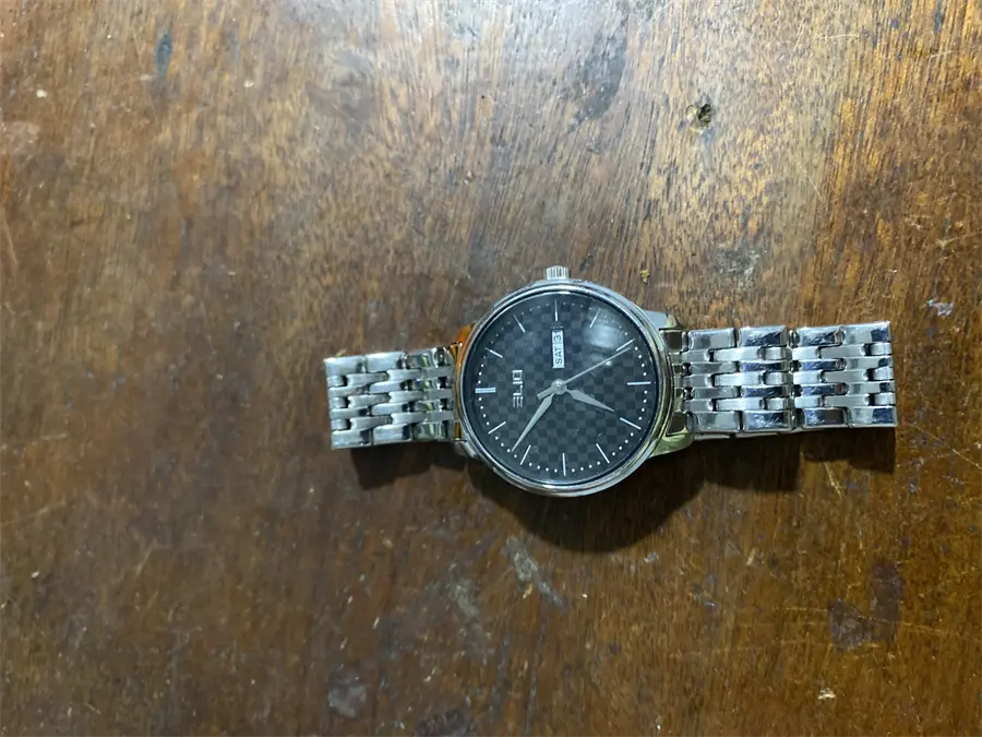 Khách hàng review Đồng hồ ELIO Nàng Thơ 30 mm Nữ ES062-02 1