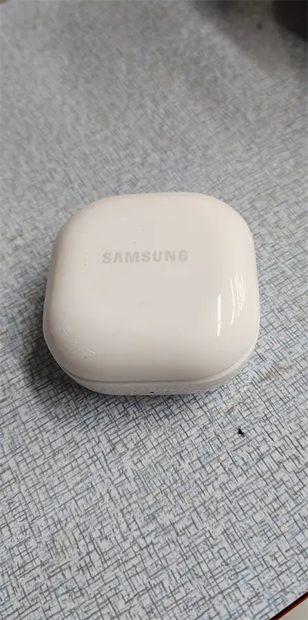 Khách hàng review Tai nghe Bluetooth True Wireless Samsung Galaxy Buds 2 R177N 1