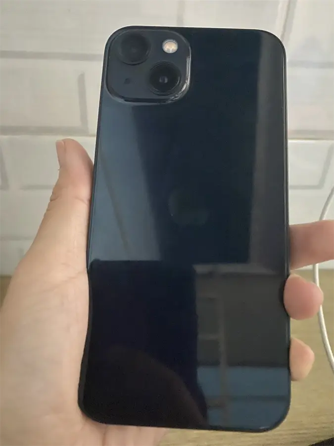 Khách hàng review Điện thoại iPhone 13 128GB 36