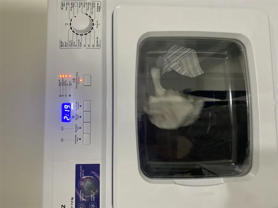 Khách hàng review Máy sấy thông hơi Galanz 7 kg DV-70Q1C 3