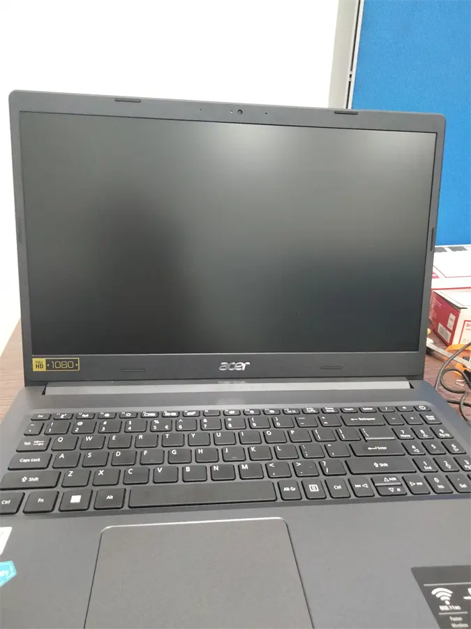 Khách hàng review Laptop Acer Aspire 3 A315 57 379K i3 1005G1/4GB/256GB/Win11 (NX.KAGSV.001) 1