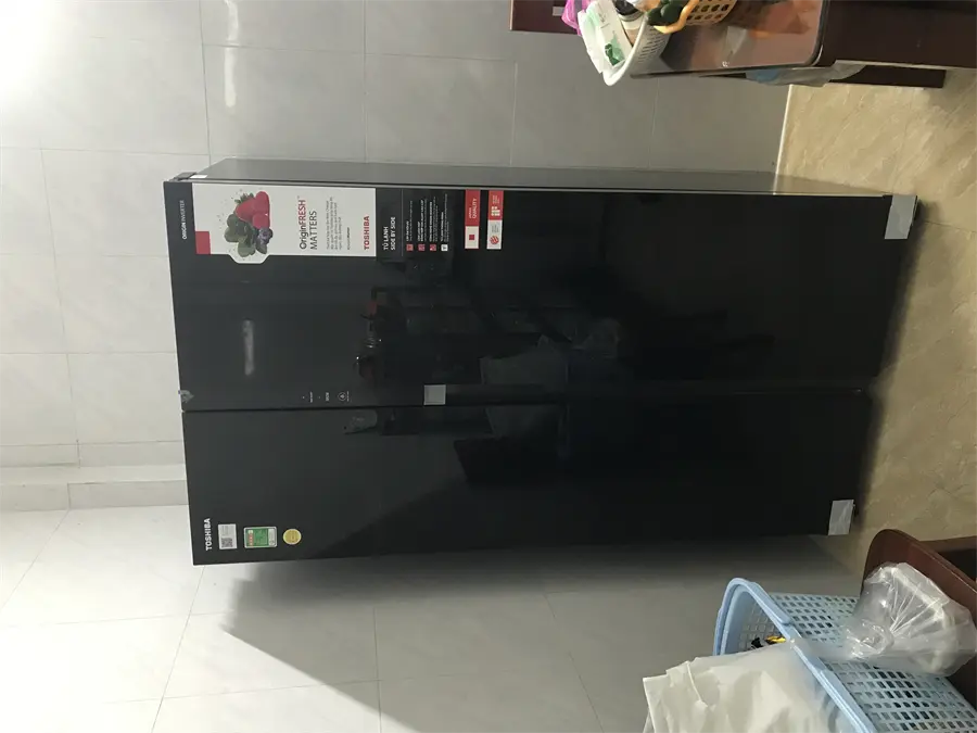 Khách hàng review Tủ lạnh Toshiba Inverter 596 lít Side By Side GR-RS780WI-PGV(22)-XK 5