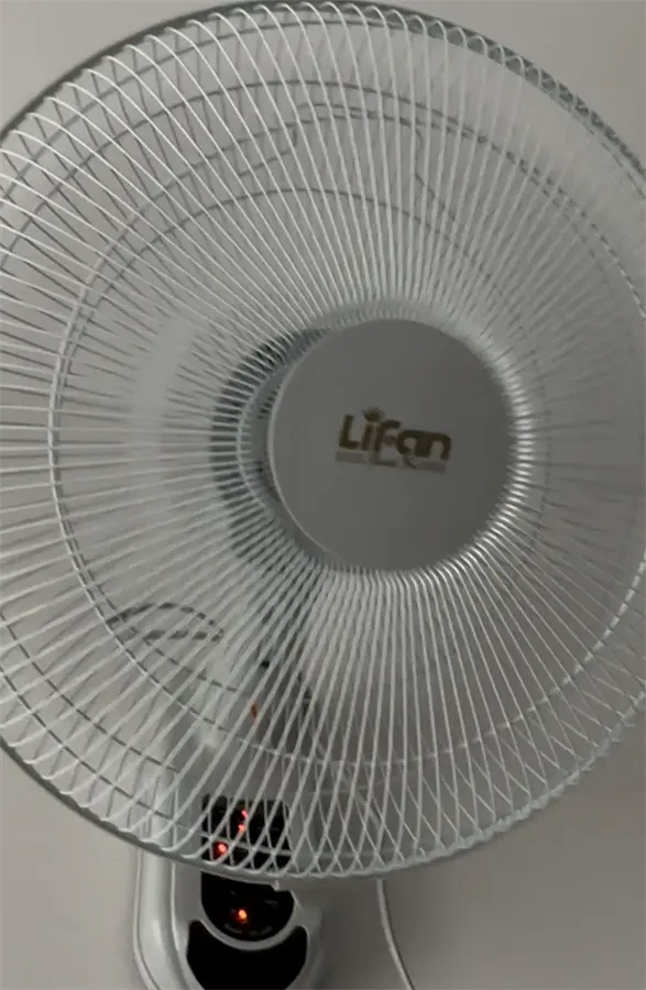 Khách hàng review Quạt treo tường Lifan 3 cánh TE-1688 50W 4