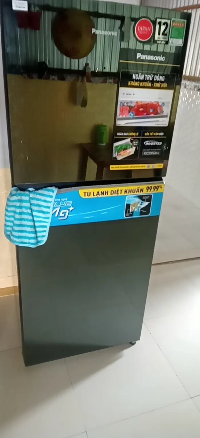 Khách hàng review Tủ lạnh Panasonic Inverter 268 lít NR-TV301VGMV 24