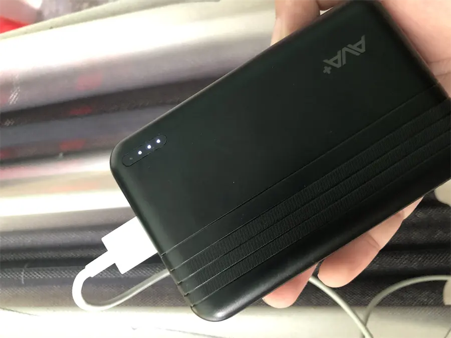 Khách hàng review Pin sạc dự phòng Polymer 10000mAh 12W AVA  DS609A 30