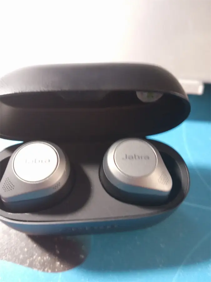 Khách hàng review Tai nghe Bluetooth True Wireless Jabra Elite 85T 3