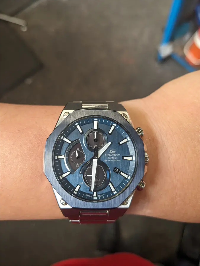 Khách hàng review Đồng hồ EDIFICE CASIO 44 mm Nam EFS-S570DB-2AUDF 3