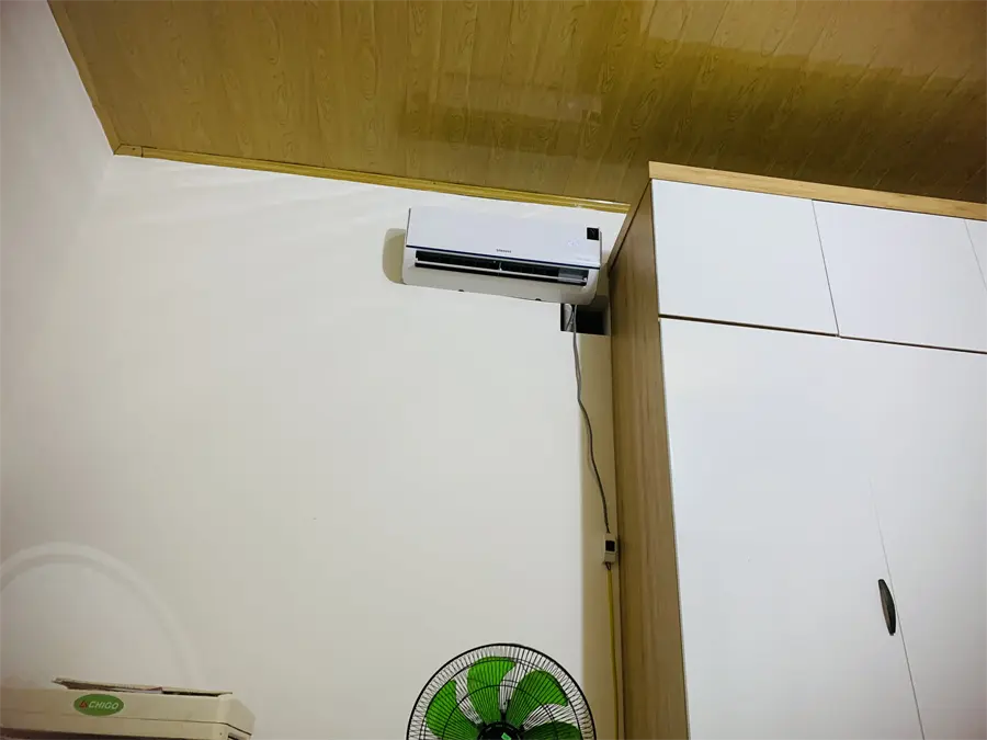 Khách hàng review Điều hòa Samsung Inverter 12000 BTU AR12TYHQASINSV 11