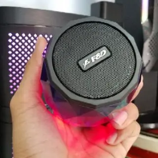 Khách hàng review Loa Bluetooth Fenda W8 3