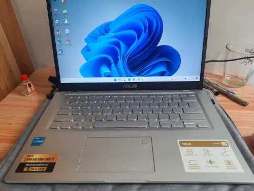 Khách hàng review Laptop Asus Vivobook X415EA i3 1115G4/8GB/256GB/Win11 (EK2034W) 4