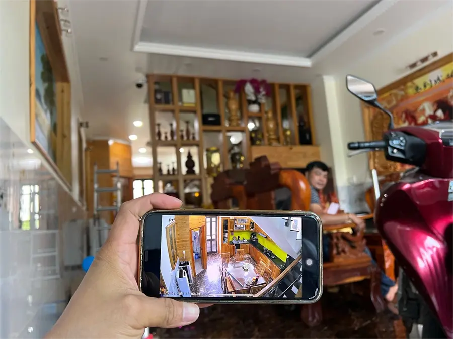 Khách hàng review Camera IP Ngoài Trời 360 Độ 4MP Ezviz C8W 8