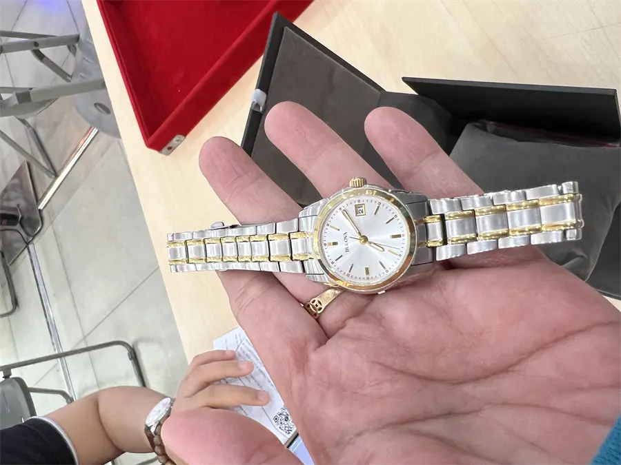 Khách hàng review Đồng hồ BULOVA 26 mm Nữ 98M105 1