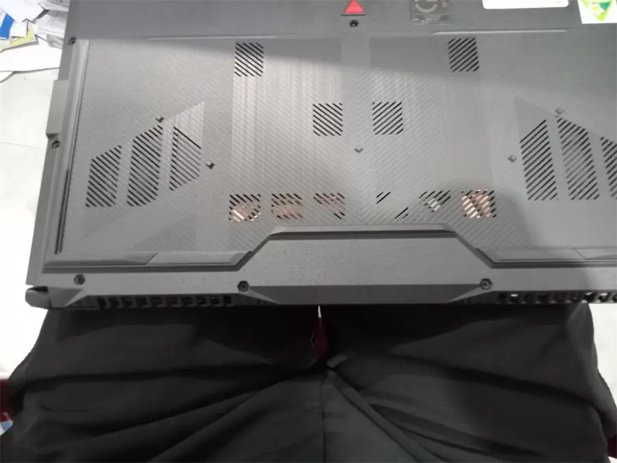 Khách hàng review Laptop Asus TUF Gaming F15 FX507ZE i7 12700H/8GB/512GB/4GB RTX3050Ti/144Hz/Win11 (HN093W) 2