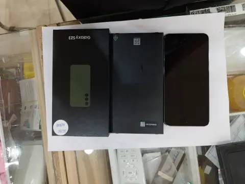 Khách hàng review Điện thoại Samsung Galaxy S23 5G 128GB 3