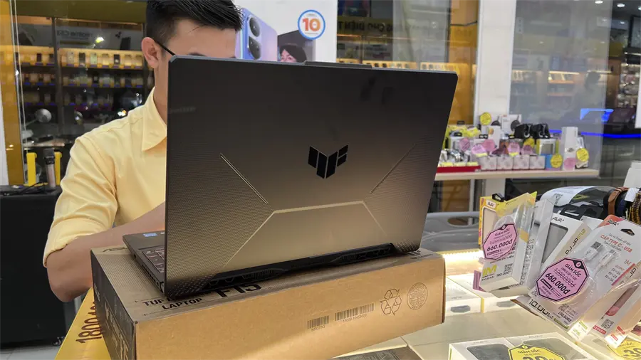 Khách hàng review Laptop Asus TUF Gaming F15 FX506HC i5 11400H/16GB/512GB/4GB RTX3050/144Hz/Win11 (HN949W) 9