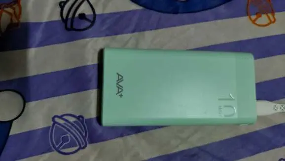 Khách hàng review Pin sạc dự phòng Polymer 10.000mAh 10W AVA  JP208 7