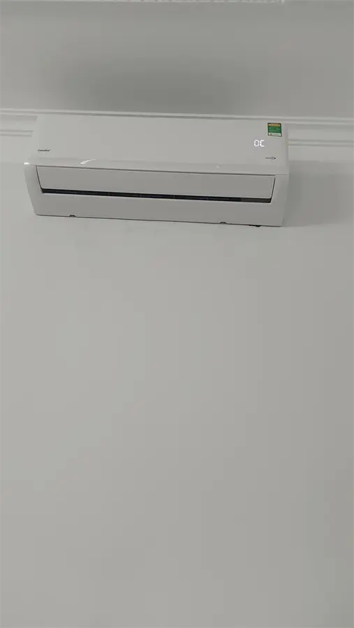 Khách hàng review Máy lạnh Comfee Inverter 2 HP CFS-18VDGF-V 7