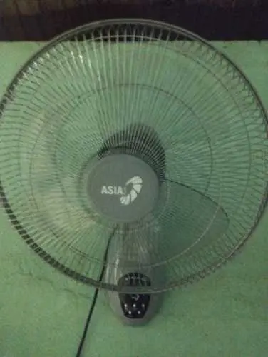 Khách hàng review Quạt treo tường Asia 3 cánh VY377990 55W 12