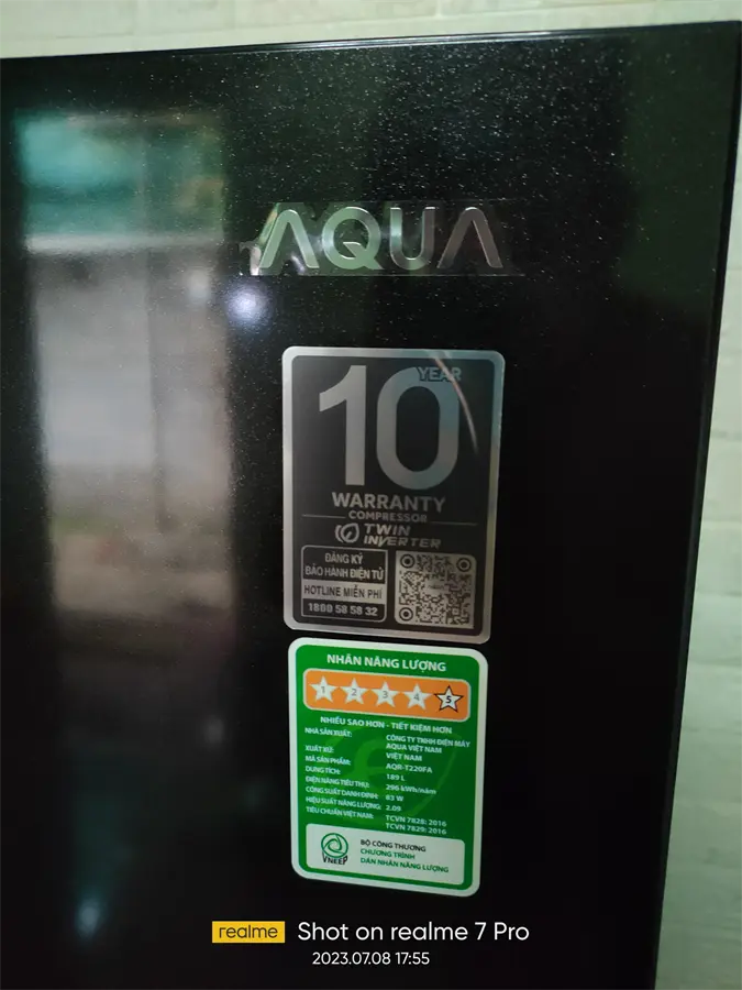 Khách hàng review Tủ lạnh Aqua Inverter 189 lít AQR-T220FA(FB) 26