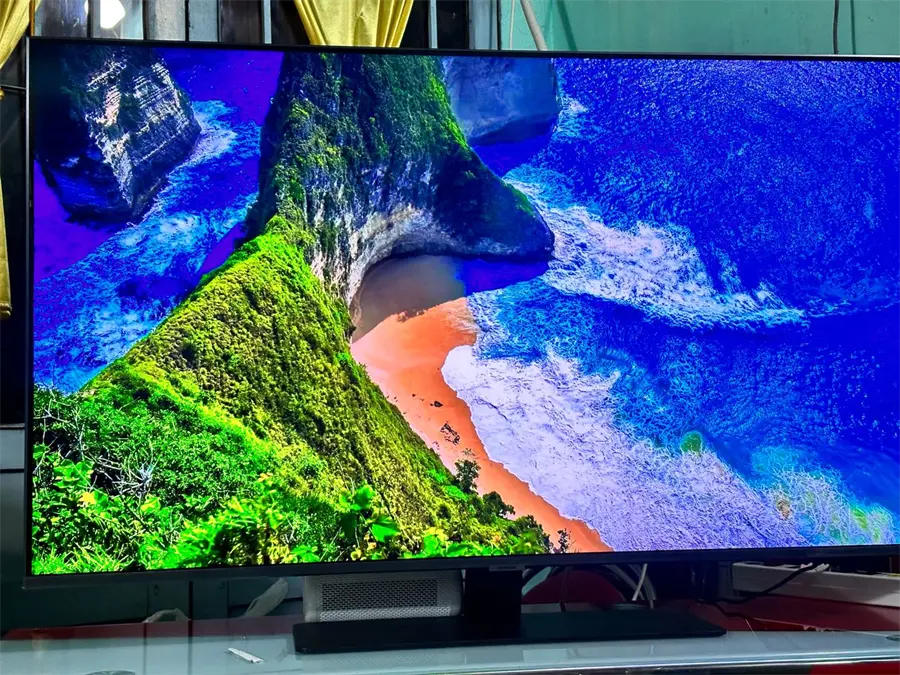 Khách hàng review Smart Tivi QLED 4K 50 inch Samsung QA50Q80B 3