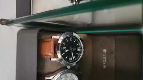 Khách hàng review Đồng hồ TITAN 42 mm Nam 1730SL02 1