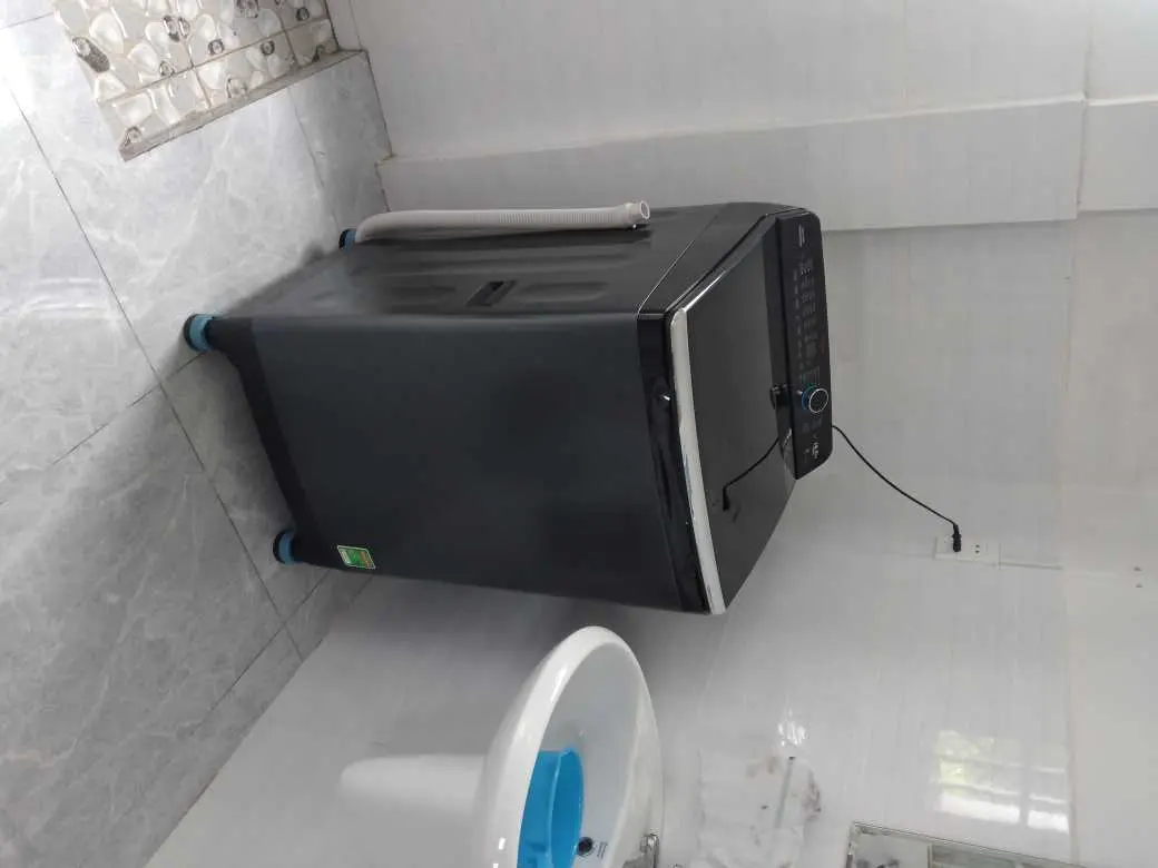 hách hàng review Máy giặt Aqua 10.5 kg AQW-FR105JT BK 6