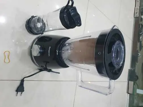 Khách hàng review Máy xay sinh tố đa năng Kangaroo KG3B6 3