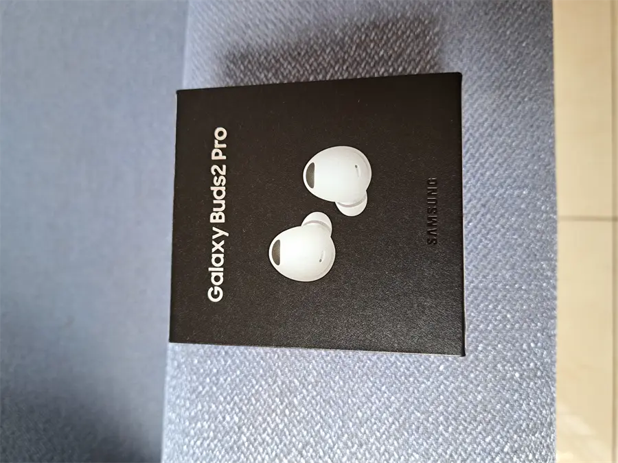 Khách hàng review Tai nghe Bluetooth True Wireless Samsung Galaxy Buds 2 Pro R510N Trắng 1