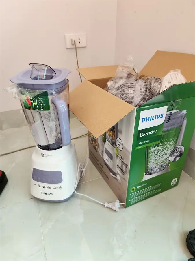 Khách hàng review Máy xay sinh tố đa năng Philips HR2223/00 10