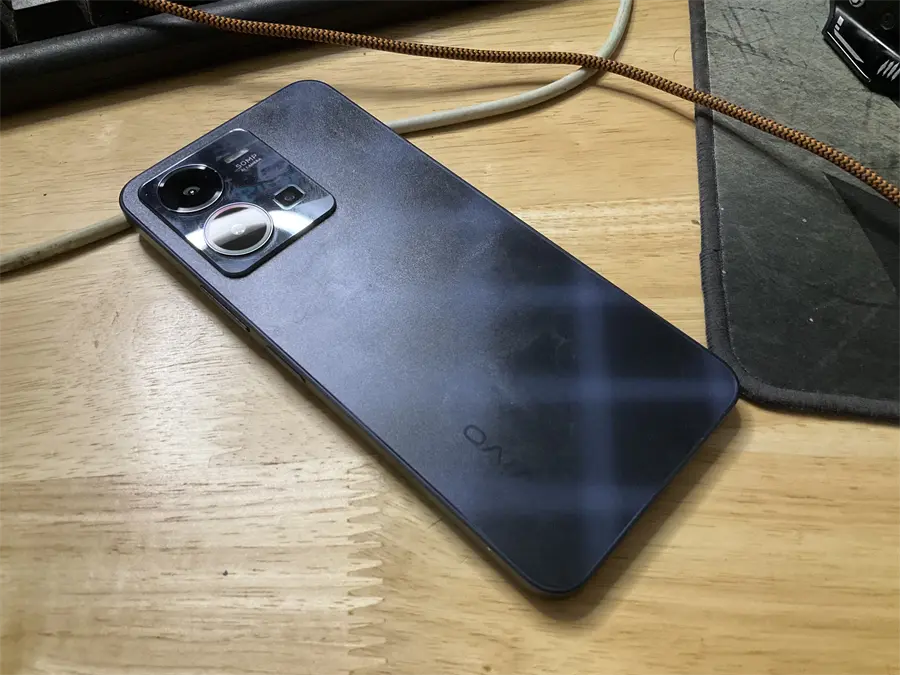 Khách hàng review Điện thoại vivo Y35 2