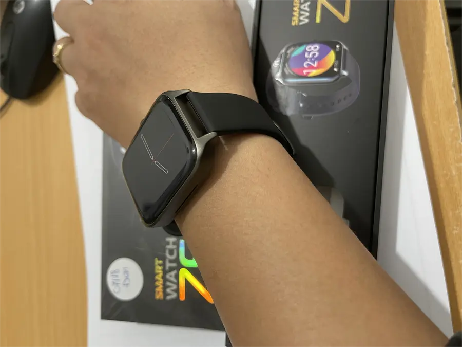 Khách hàng review Đồng hồ thông minh Zwatch Z6 44mm Đen 8