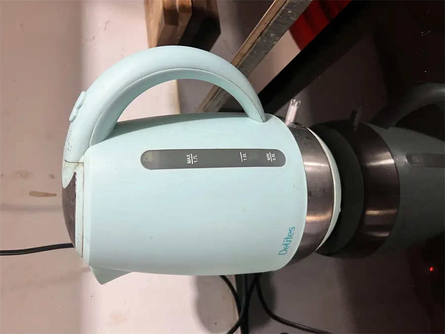 Khách hàng review Bình đun siêu tốc Delites 1.7 lít ST17P03 Xanh 5