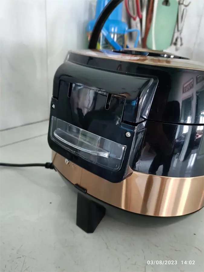 Khách hàng review Nồi cơm điện tử Crystal 1.8 lít JS-E50C 5