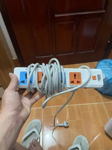 Khách hàng review Ổ cắm điện Comet 4 lỗ 5m CESG2405 1