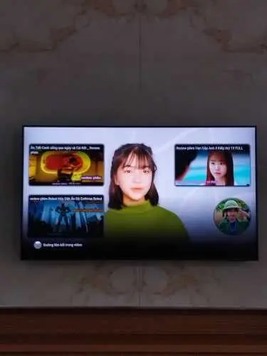 Khách hàng review Smart Tivi Crystal UHD Samsung 4K 55 inch UA55AU8100 1