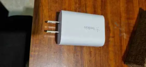 Khách hàng review Adapter Sạc Type C PD 25W Belkin WCA004 1