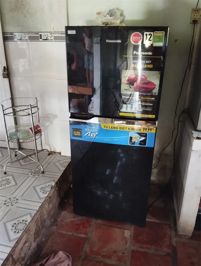 Khách hàng review Tủ lạnh Panasonic Inverter 234 lít NR-TV261BPKV 35